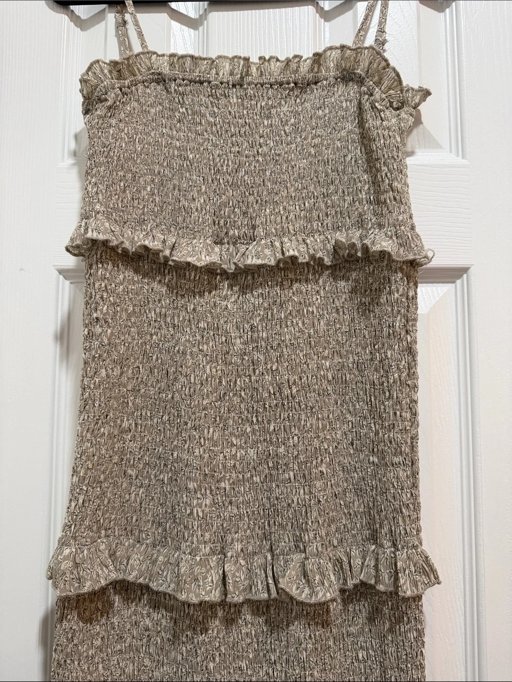 NWOT PinkBlush Taupe Leaf Print Smocked Fitted Maternity Midi Dress Taupe Medium